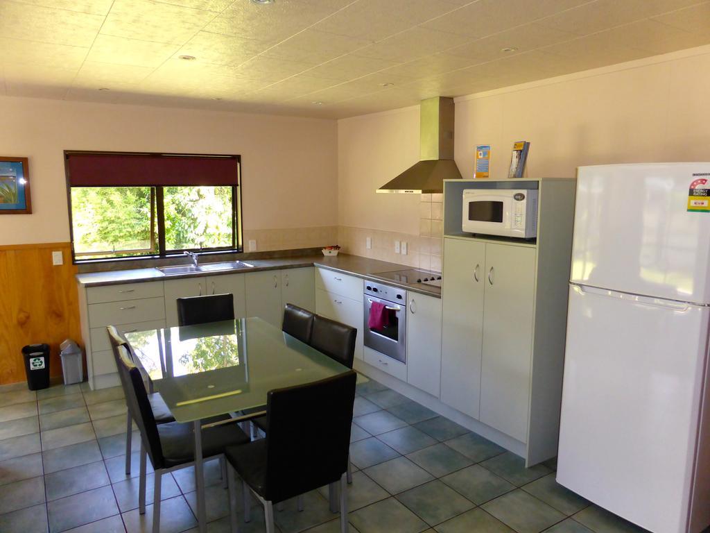 Whangarei Top 10 Holiday Park Esterno foto